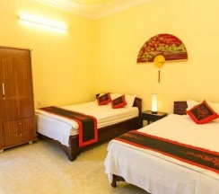 Семейный номер Standard с балконом и с видом на сад в Strawberry Garden Homestay
