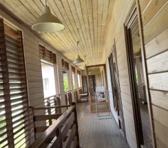 Четырёхместный семейный номер Standard с балконом в Розмарин