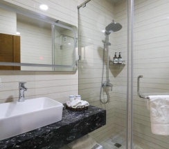 Номер Standard в Sunrise Hotel 日升酒店