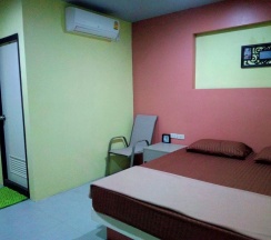 Двухместный номер Standard двуспальная кровать в In Phuket House