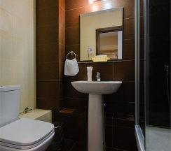 Стандартный номер с одной двуспальной кроватью в Скайлайн