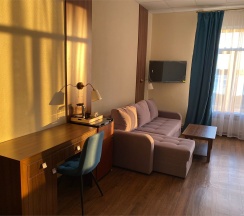 Категория А Twin Bed в Барин приехал