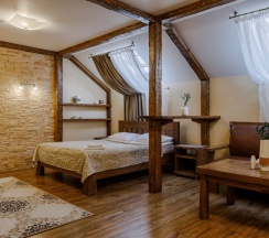 Полу-люкс 24,25 в Русский Двор