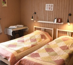 Четырехместный  семейный номер в У пруда