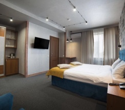 Просторный номер Классик с кроватью King-size в Loft Boutique