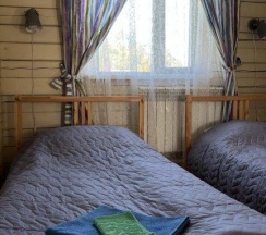 Кровать в 2-местном общем номере в Ловозеро