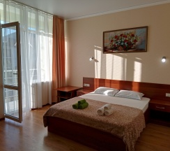 Стандартный четырехместный номер в Роза Ветров