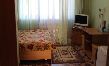 Номер стандарт семейный с 1 двуспальной кроватью в Ника