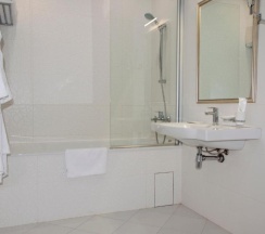 Номер люкс в Red hotel