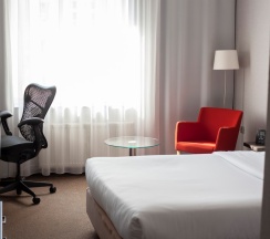 Бизнес с двуспальной кроватью в Elements Perm Hotel 4