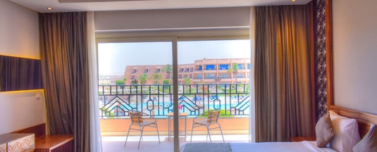 Семейный номер Superior с видом на бассейн в Jasmine Palace Resort & Spa