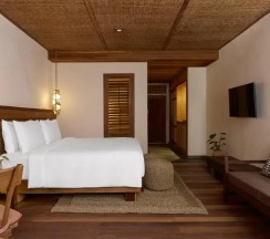 Двухместный номер Deluxe с балконом и с видом на сад (двуспальная кровать) в Dinso Resort & Villas Ko Chang, Vignette Collection