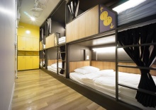 Кровать в общем номере в BRB Hostel Bangkok Silom