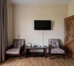 Номер стандарт с 1 двуспальной кроватью в На Тихом Дону