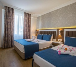 Семейный люкс в Club Big Blue Suit Hotel