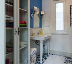 Вилла с видом на сад в My home your home
