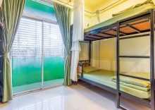 Одноместный номер Standard двуспальная кровать в OYO 928 Leaf Hostel