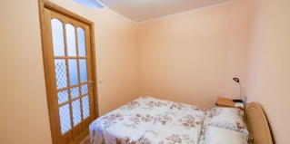 Владивосток: Апартаменты Sunrise flat (Санрайз флэт) на улице Уткинская