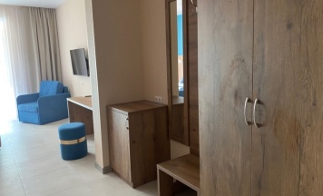 Стандарт Doble room с видом на море и бассейн в Amore