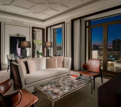 Двухместный люкс Ambassador с балконом двуспальная кровать в The St. Regis Astana