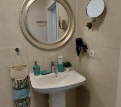 Двухместный просторный номер в Manzerok house