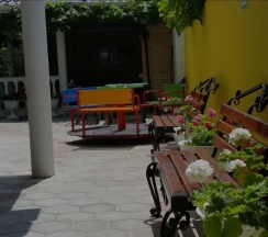 Семейный с 2 спальнями кухней и балконом/террасой в Лакшми