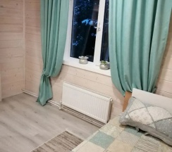 Шестиместный коттедж с 3 комнатами с красивым видом из окна в У Любы