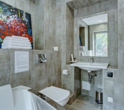 Signature Jacuzzi Suite в WineWood Moscow