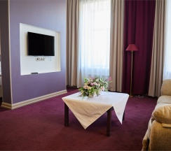 Suite "River Side" в The Bridge hotel