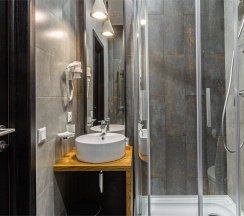 Улучшенный комфортный двухместный номер. в Key hotel
