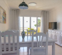 Апартаменты с видом на бассейн в Residencial Guardamar Zeus