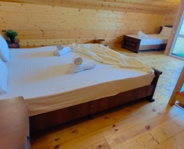 2-х комнатный 2-х этажный Домик с балконом на 6-8 человек в Кокос