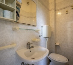 Трёхместный номер Standard с балконом в Hotel Mamy