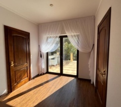 6-комнатный коттедж улучшенный в Торик