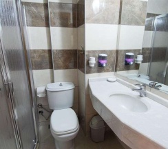 Двухместный номер Standard с балконом двуспальная кровать в Oykun Hotel