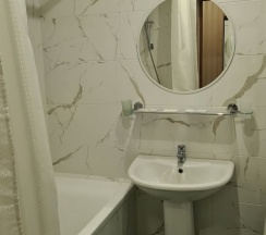 Джуниор сюит с балконом и видом на горы в Green house