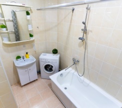 Апартаменты улучшенные с двумя спальнями и балконом для 8 гостей в Степаненков