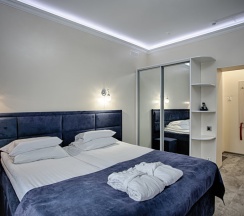 Двухместные апартаменты 6 с видом на внутренний двор 2 отдельные кровати в Exclusive Hotel&Apartments