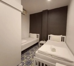 Двухместный номер Economy (2 отдельные кровати) в Chino Town at Yaowarat Phuket
