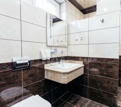 Апартаменты двухкомнатные с балконом морская сторона. Корпус 2 в Amza Парк