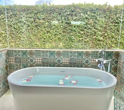 Люкс в The Kiri Villas Resort