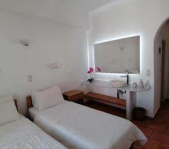 Двухместный номер Economy двуспальная кровать в Hotel Galini