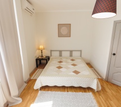 Коттедж с 6 комнатами с балконом и с красивым видом из окна в Дом пробуждения