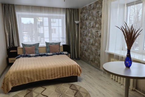 Северодвинск: Апартаменты Like Home (Лайк Хоум) на улице Адмирала Нахимова 5