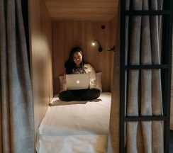 Одноместная капсула в общем номере (общие удобства) в Wellhome