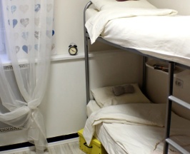 Четырёхместный номер Standard (общая ванная комната) в Head Hostel