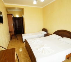 Стандарт 3х местный с балконом в Протос