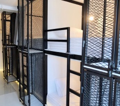 Кровать в общем номере в Diamond & Rust Hostel