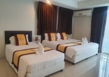 Трёхместный номер Deluxe с балконом в Retreat Resort Pattaya