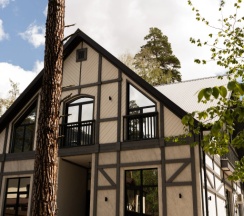 Вилла с 3 комнатами с балконом и с видом на горы в Residence Village